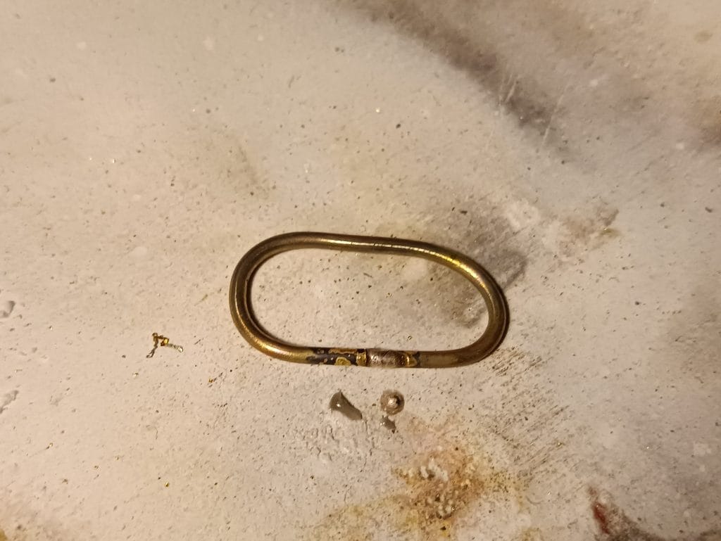 Bague en fil brasée avec du borax